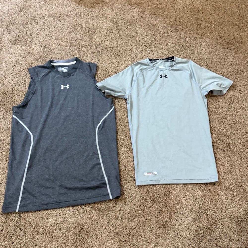 Under Armour Heatgear Compression & Fitted Shirts Gray Men’s Medium (Lot Of 2)